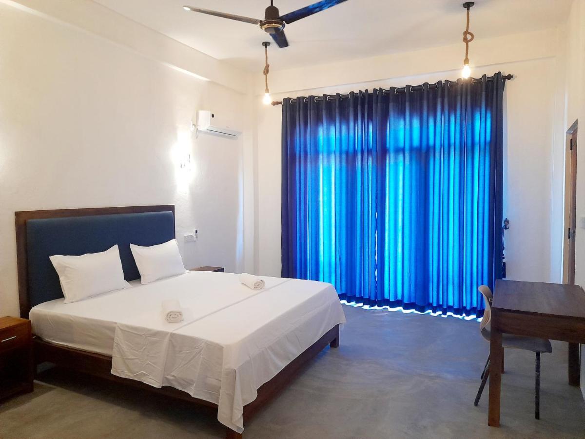 Surf Gangs Arugambay Hotel Vịnh Arugam Ngoại thất bức ảnh