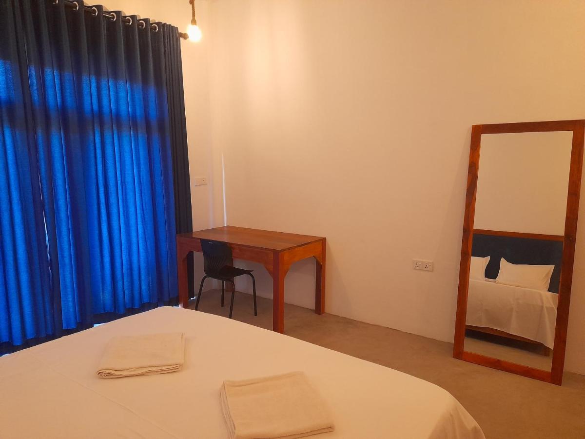 Surf Gangs Arugambay Hotel Vịnh Arugam Ngoại thất bức ảnh