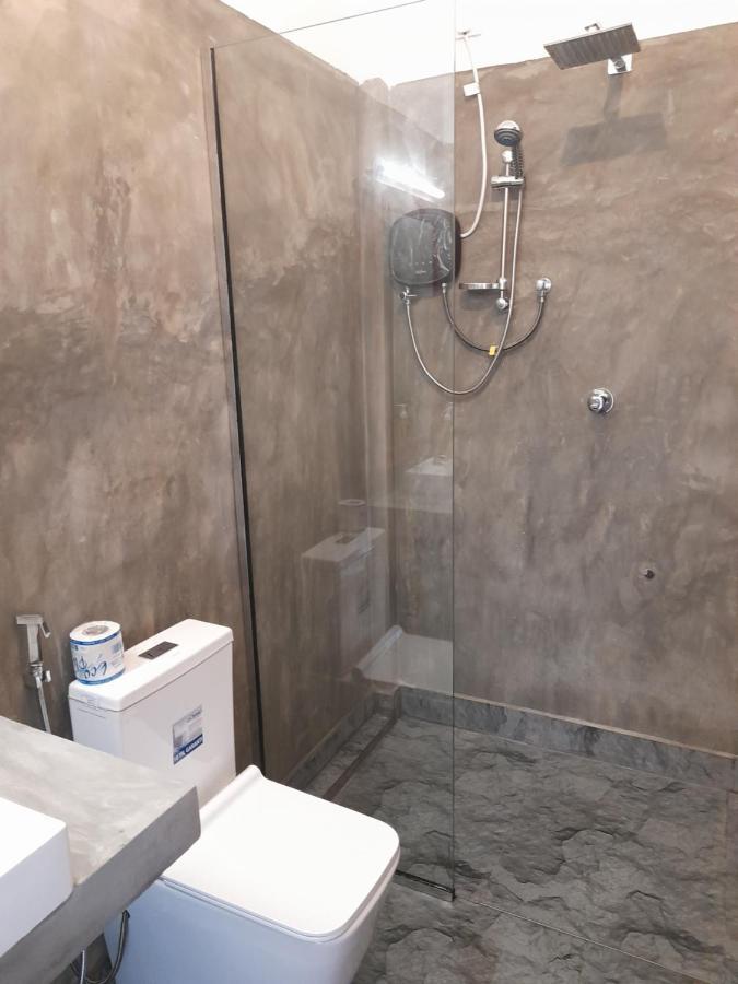 Surf Gangs Arugambay Hotel Vịnh Arugam Ngoại thất bức ảnh