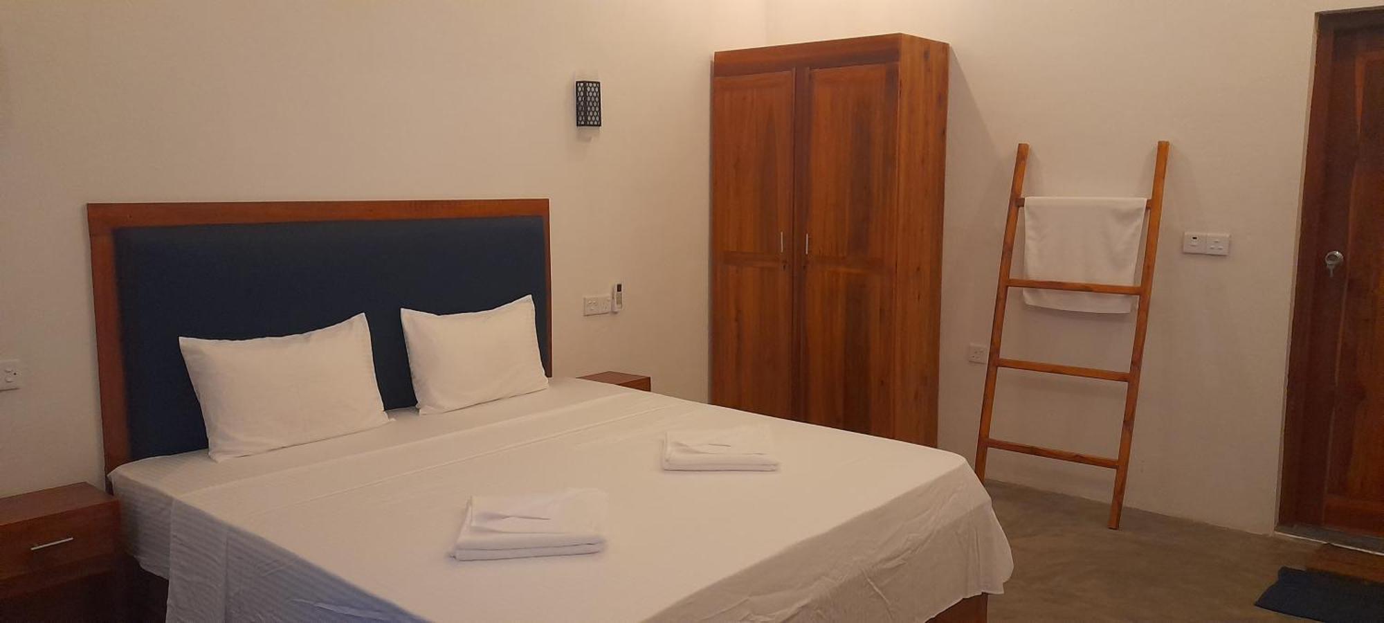 Surf Gangs Arugambay Hotel Vịnh Arugam Ngoại thất bức ảnh