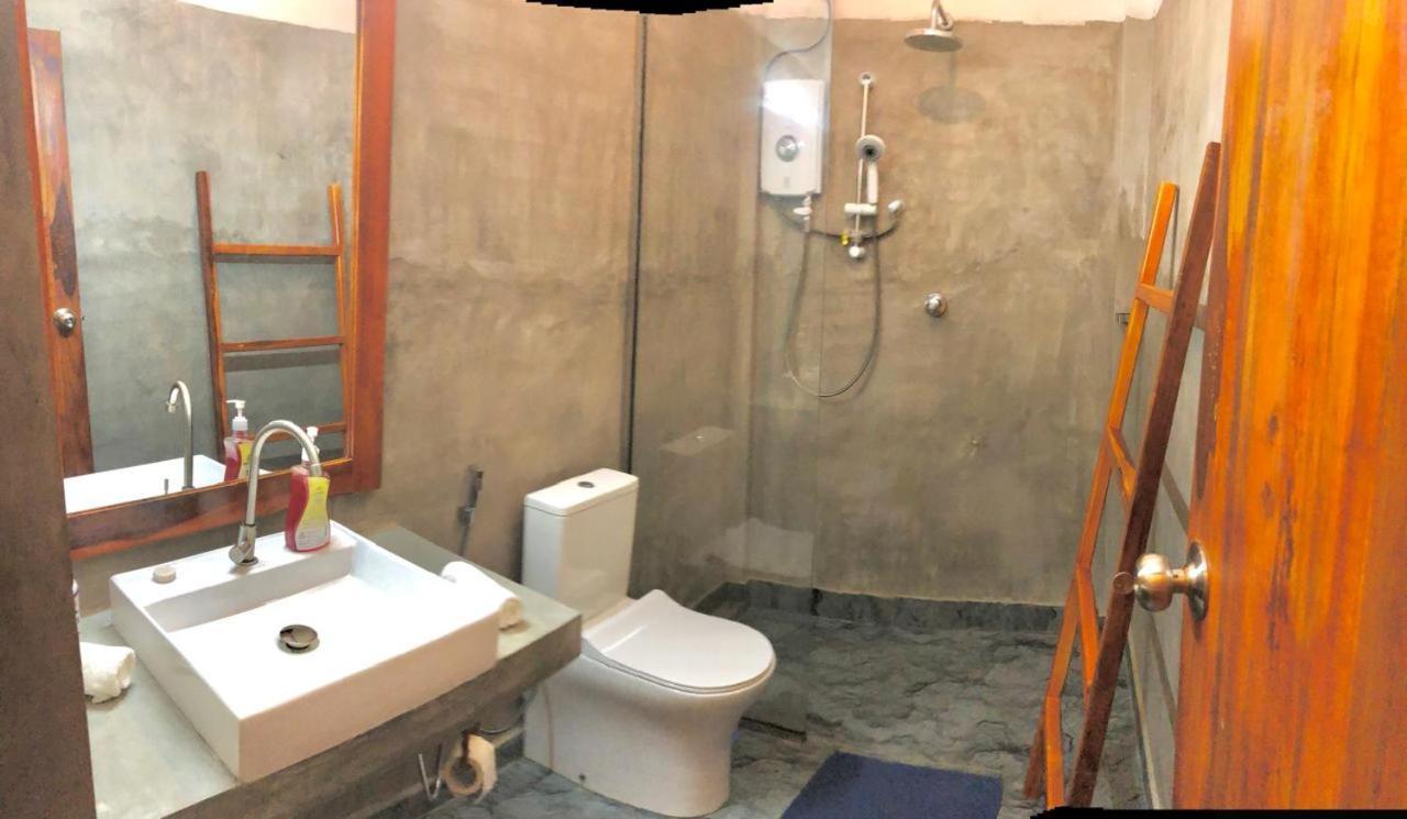Surf Gangs Arugambay Hotel Vịnh Arugam Phòng bức ảnh
